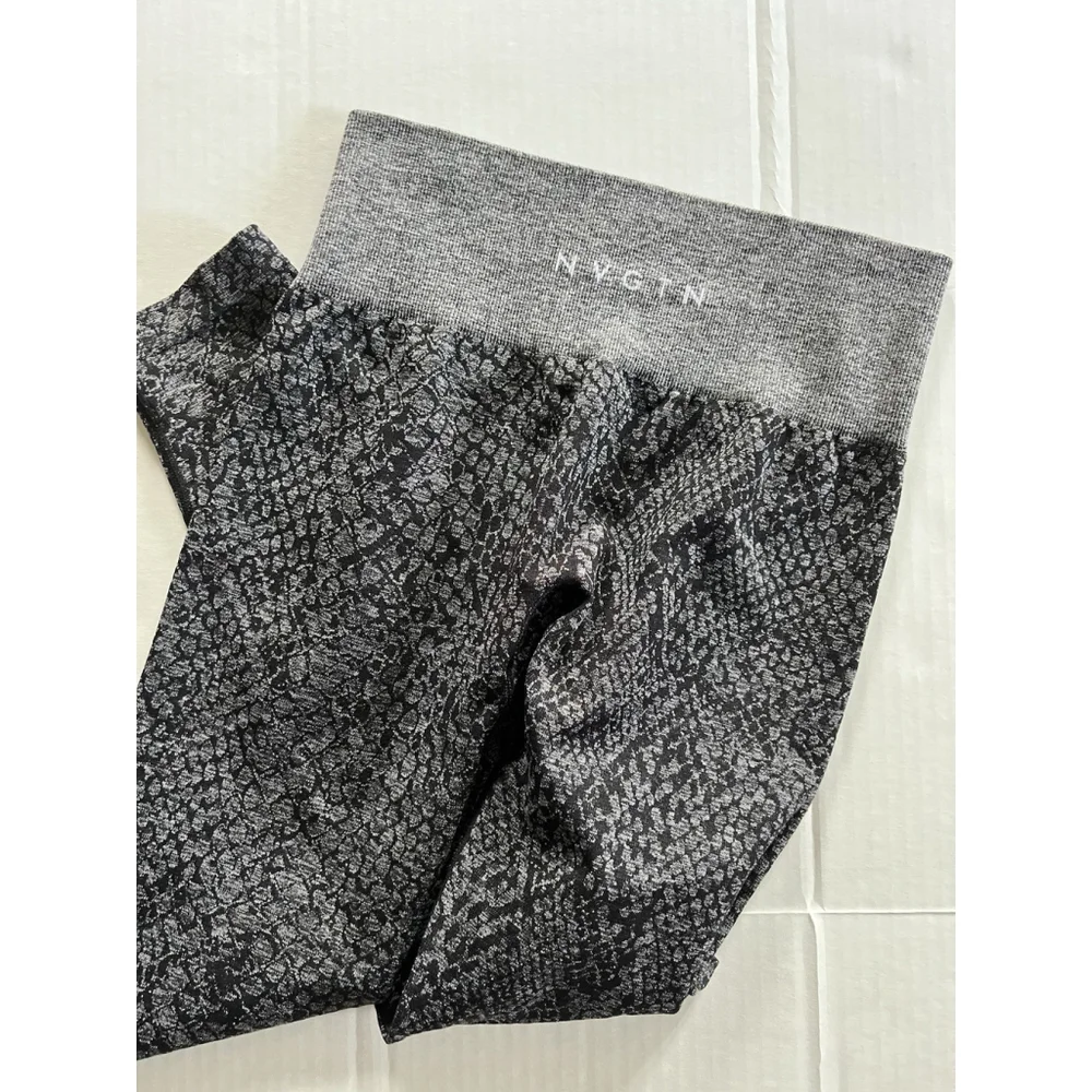 NVGTN Black & Gray Textured High-Waist Leggings - Picture 2 of 8